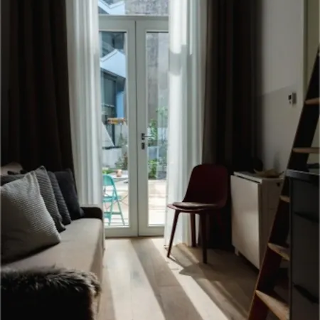 Oomph The Chic Nest *